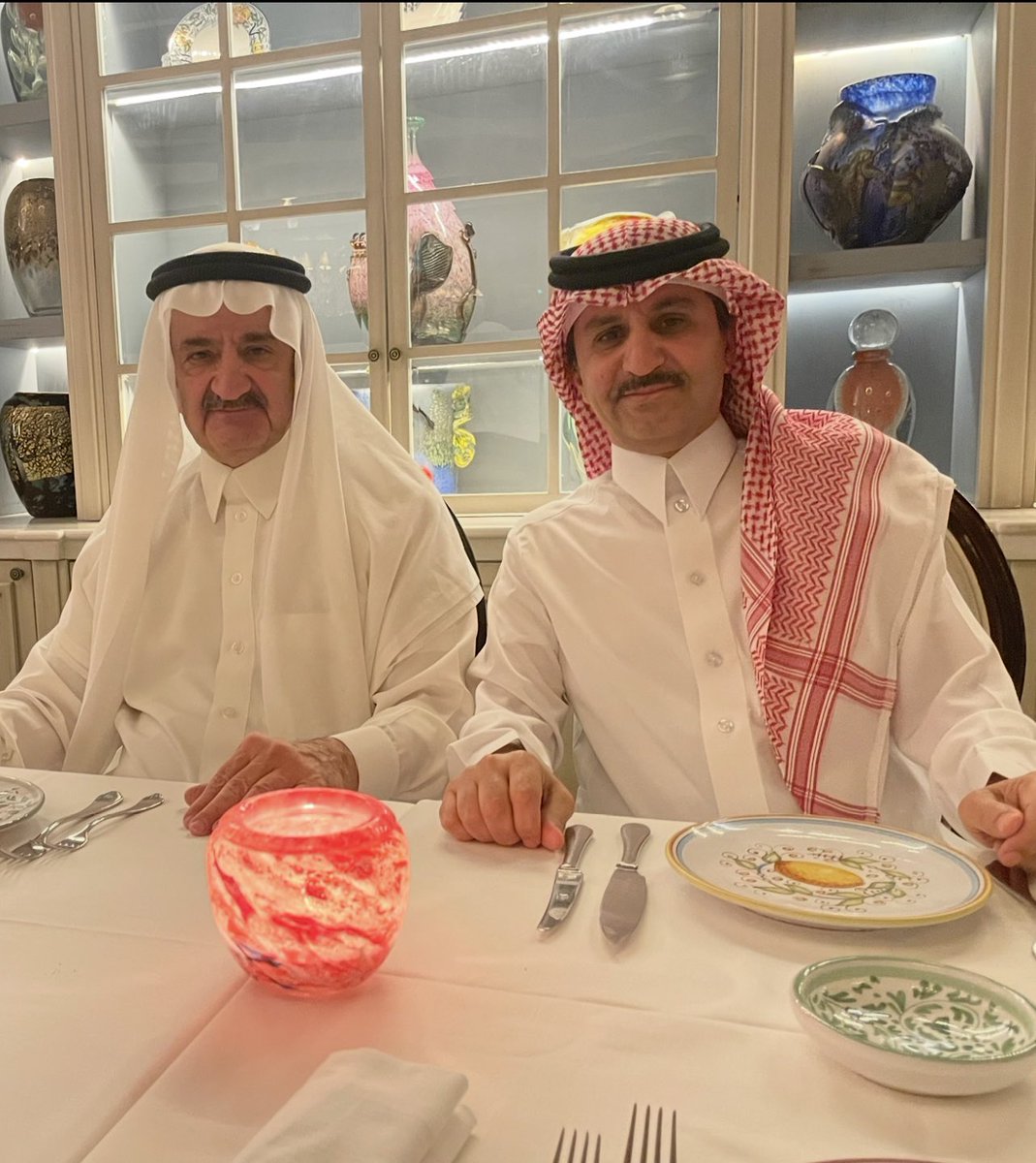 صاحب القلب الكبير ، رجل الخير والعطاء الشيخ / خالد بن إبراهيم آل براهيم . 
حفظك الله يابو بندر 🌷