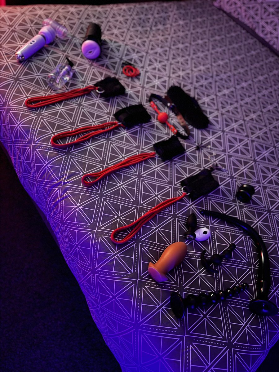 Take your pick and come take a seat! DMs open to tell me what you want using first 😏