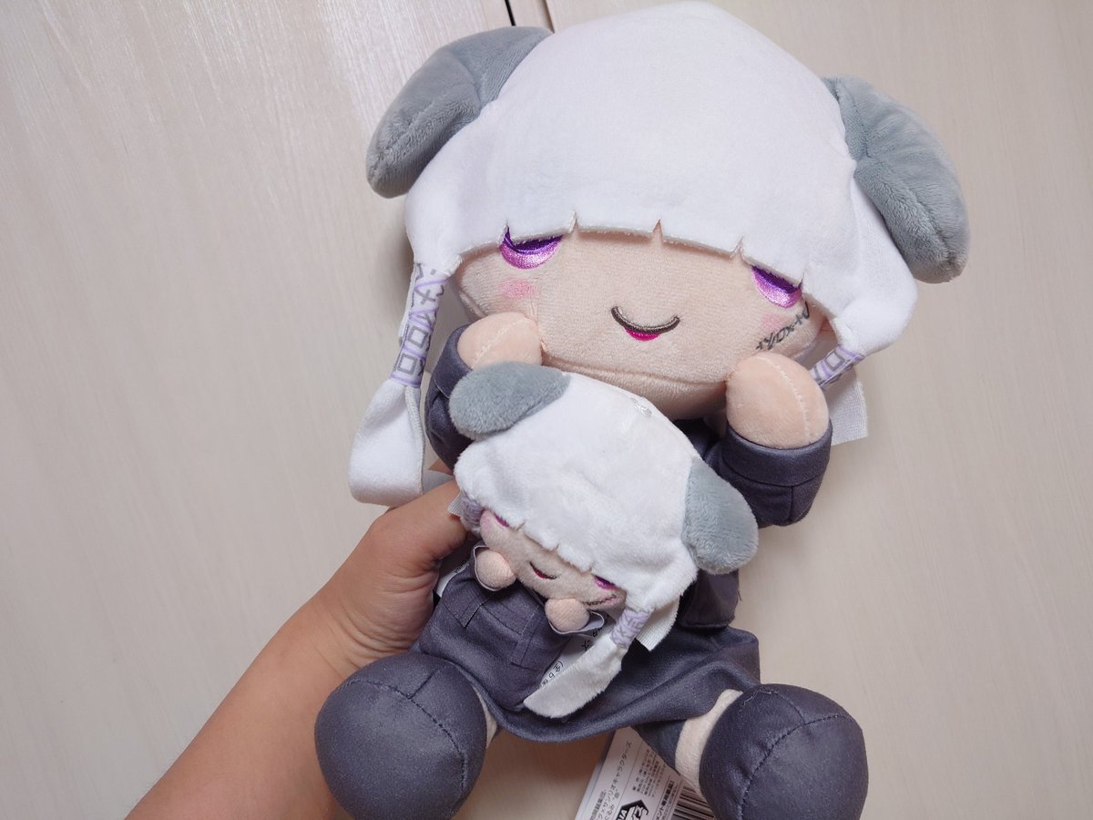 aile0701's tweet photo. どっちもすぐ取れた(^q^)嬉しい(^q^)

#新天地開闢集団ジグザグ
#命さん https://t.co/ga2r9rhbDR