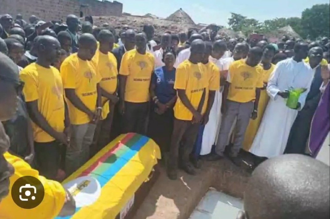 ShakaRude's tweet photo. @DaudiKabanda Let me now slaughter my goat to celebrate...at least NRM is less by one influential vote.
Mbwa mwe nga #Mujooga. https://t.co/jOGBOZDYn7