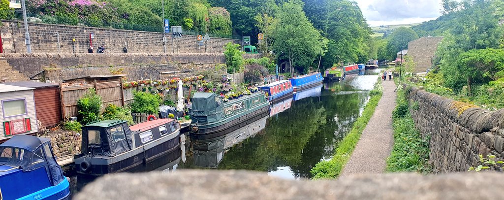 The best place to do foot patrol must be Hebden Bridge.  14,000 steps and its warm.  I did treat myself to an ice cream with a flake though.