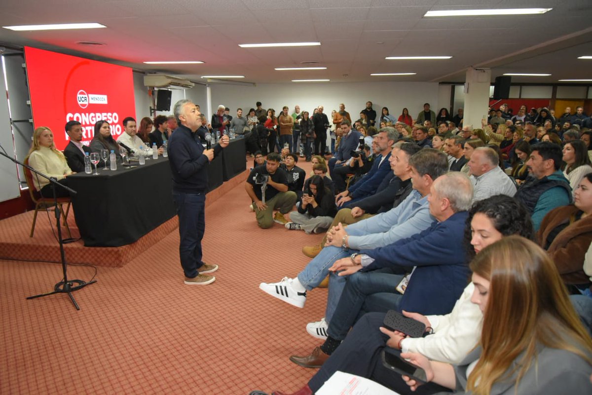 Ante la suspensión de las PASO 2025, el Congreso Partidario aprobó por amplia mayoría que serán los congresales del partido, quienes definirán los candidatos que representarán a nuestra fuerza en las próximas elecciones legislativas.