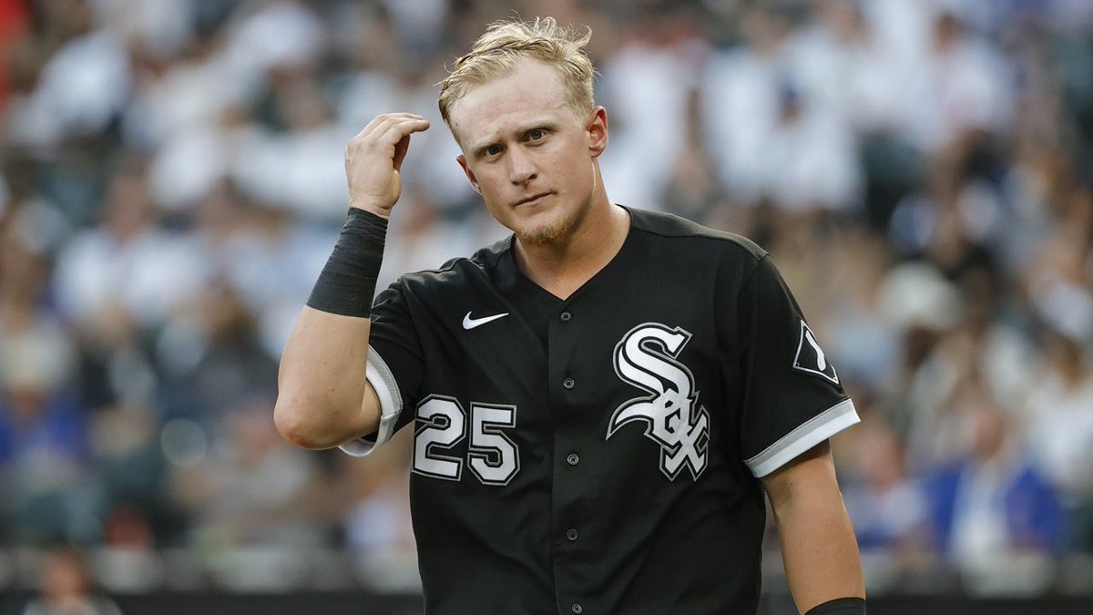 Andrew Vaughn in 5 AAA games since being optioned.

.200 batting average
4 hits
1 home run
.273 on-base percentage 
.350 slugging percentage
.623 OPS