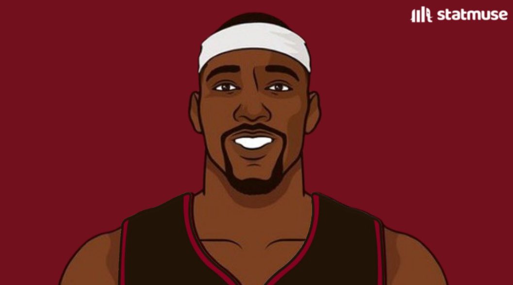 Heat_Muse's tweet image. 3 players committed 5 or more turnovers when being guarded by Bam Adebayo last season:
- KAT
- Sabonis
- Giannis
I know one way to prevent that from happening next season, @Giannis_An34