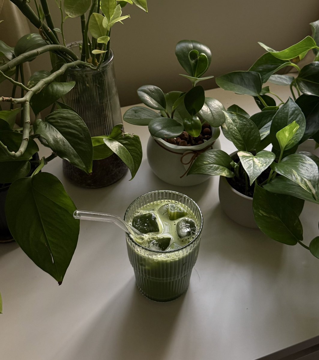 __tothehell's tweet image. Green