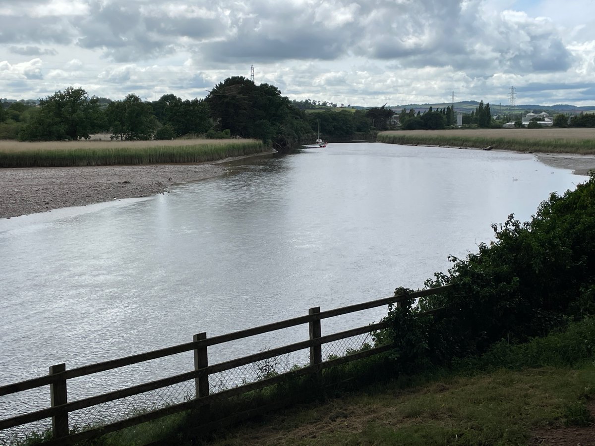 DCFishEA's tweet image. Closed season 🚫 patrol along the river Exe. The rivers open again for coarse fishing after the 15 June.
If you are fishing 🎣 please make sure you have a valid rod licence to avoid prosecution.