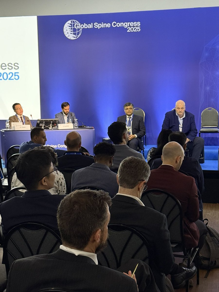 andrewchanMD's tweet image. 🤝 Excellent @AOSpine x @CSRS_org collaboration at this year’s Global Spine Congress in Rio de Janeiro 🇧🇷
A treat to moderate this Cervical Spine Research Society co-branded symposium on controversies of the cervical spine including lively debates on multiple topics
🔵C3-6:…