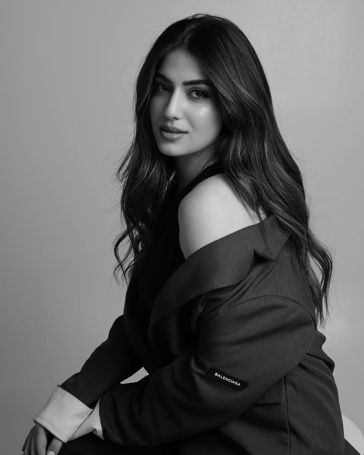 شٍفِّأّيِّفِّګ 💋
أّعٌمَقِ مَنِ أّنِظّر أّلَيِّهِأّ وِأّمَشٍيِّ 🫂❤️
