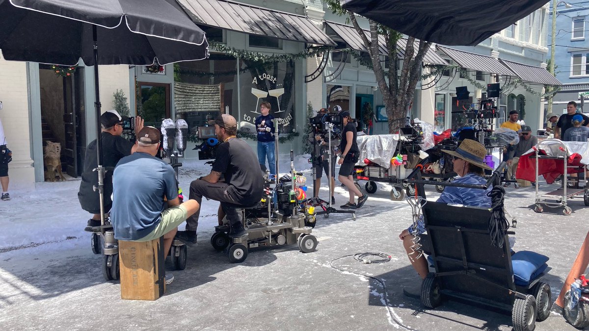 🎬 One year ago today, film crews for "Merv" turned Princess Street into a winter wonderland. ❄️⛄️ Hard to believe this was Wilmington in spring! #Wilmywood