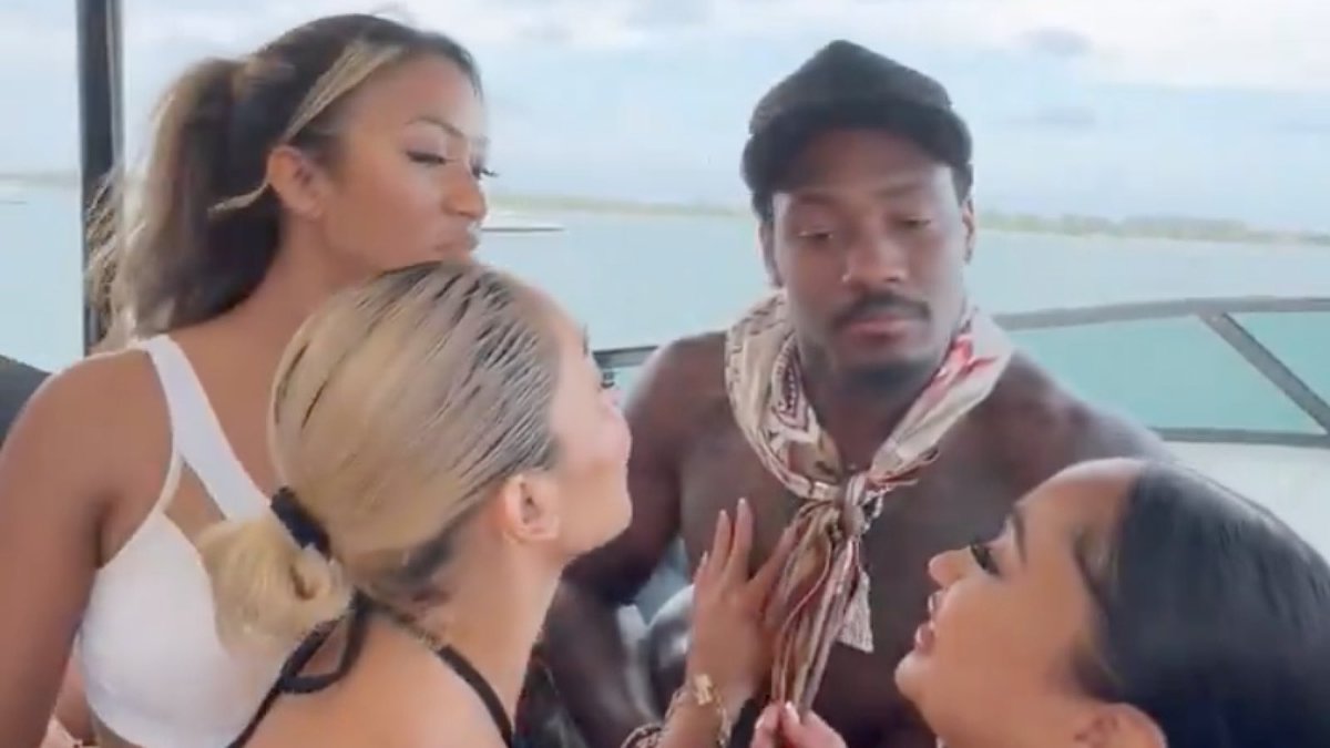 TScoops's tweet image. Breaking: The NFL has organized their best investigative team to look into the Stefon Diggs video. Rodger Goodell has sent a memo to each owner about maintaining the image of the shield and how offseason conversations are drug use hurt the league image. Suspension looming #Tusi