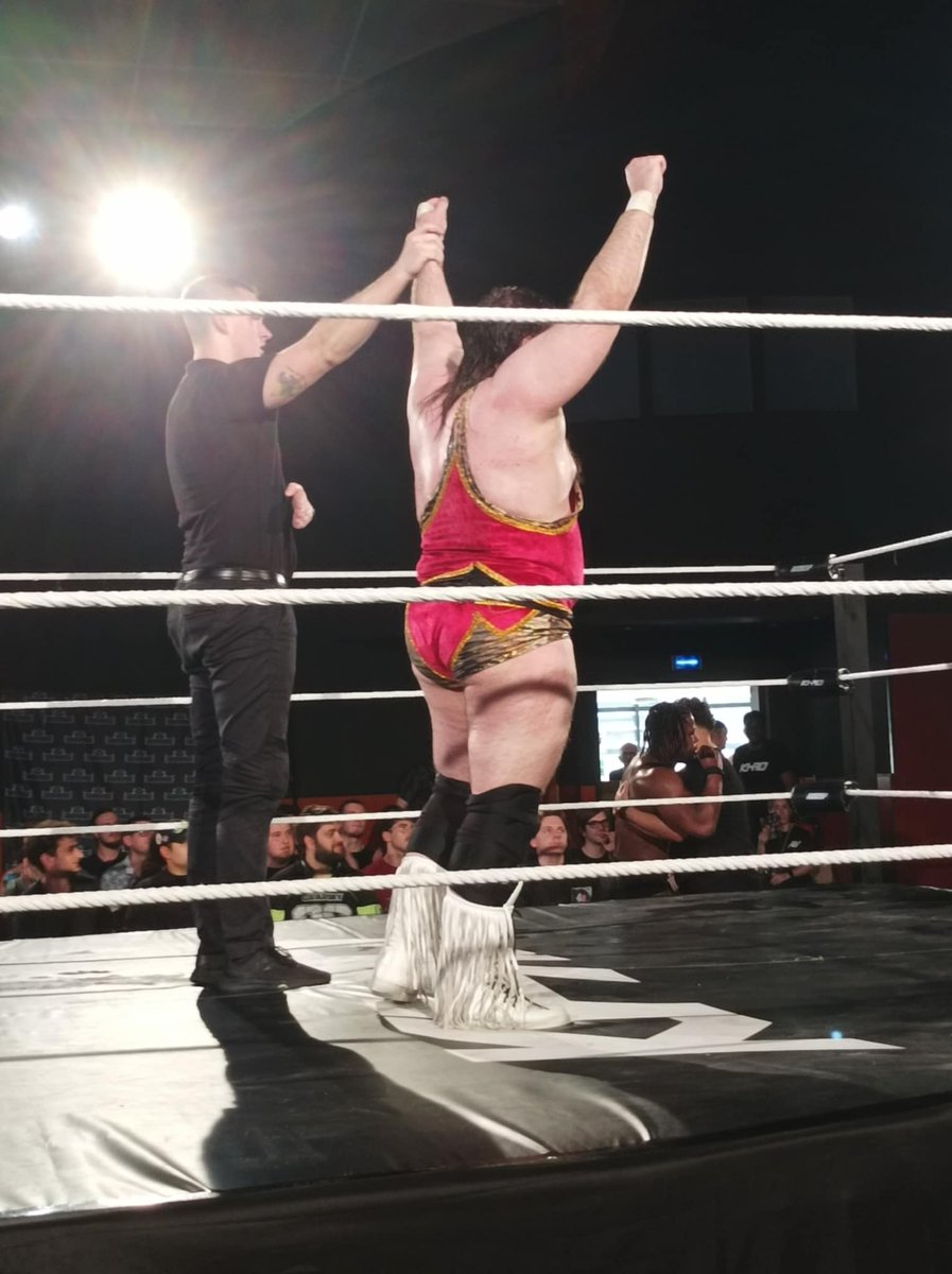 Résultat

Khao Jour de Paye

Georges Balzac a battu Levi Muir