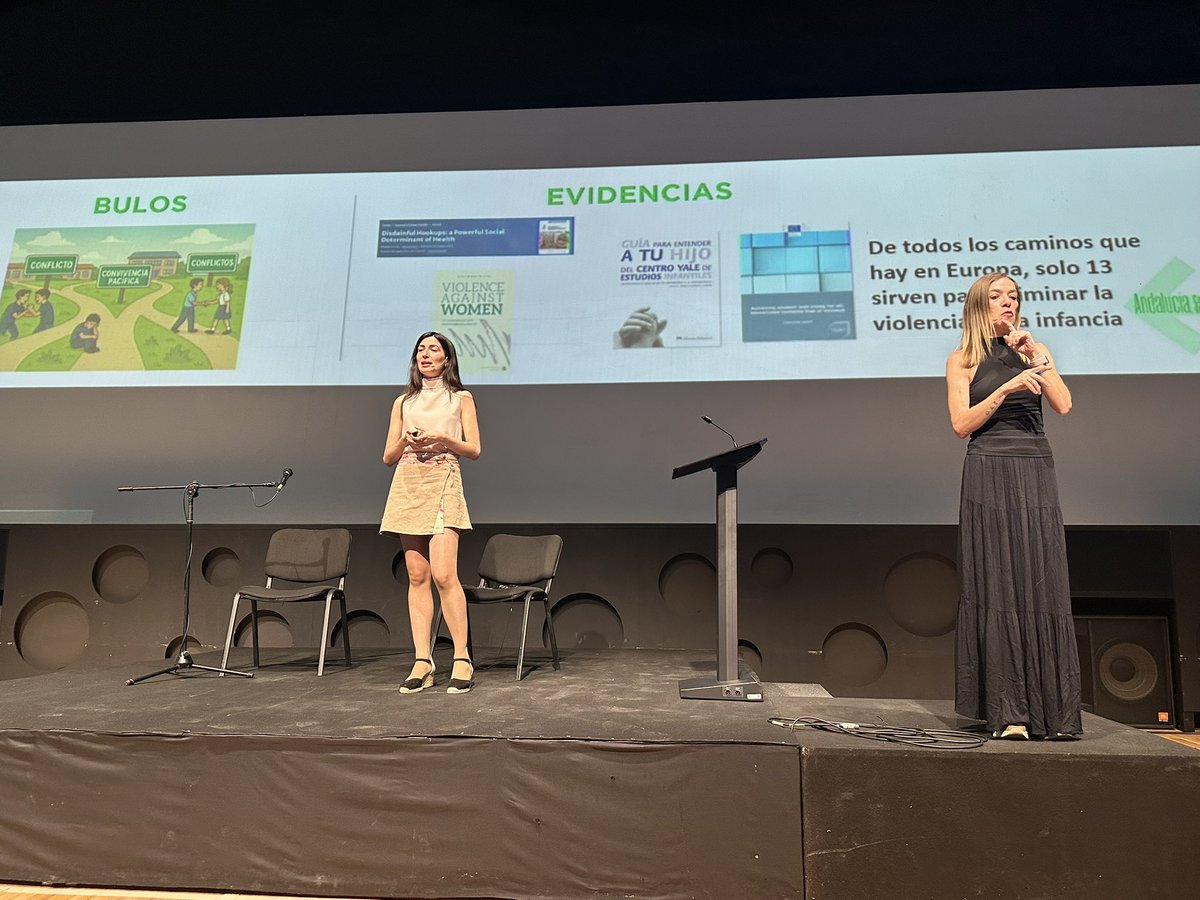 CdA_And's tweet photo. Ane López de Aguileta presenta su ponencia de clausura Cerrar para abrir: Caminos hacia escuelas sin violencia en los Museos de la Atalaya como colofón a dos días de intenso trabajo y satisfacciones en torno a las Comunidades de Aprendizaje. 
@EducaAnd 
#encuentrocda2025 https://t.co/QP6mIzSPQI