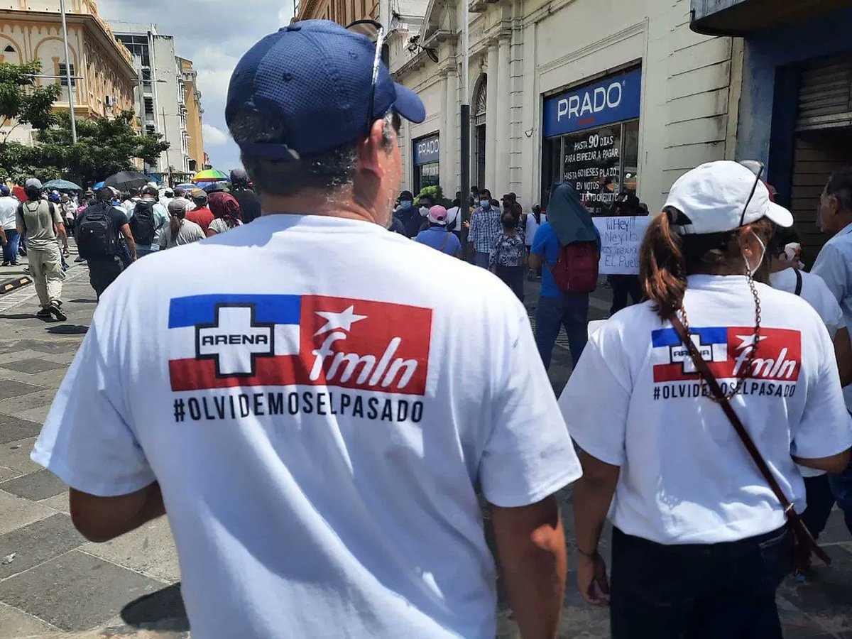 #LoMásLeído || Analistas prevén desaparición de <a href="/ARENAOFICIAL/">ARENA</a> y <a href="/FMLNoficial/">FMLN Oficial</a> tras crisis electoral y pérdida de credibilidad guana.link/gaPf