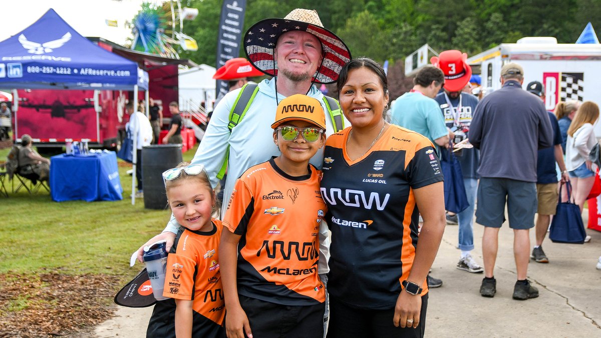 May brought the speed and energy back to Birmingham! 🏁🔥

#INDYBHM was that weekend — racing thrills, a packed-out park, and Georgina was on her best behavior! 🏁🏎️

What was your favorite moment from race weekend? ⬇️