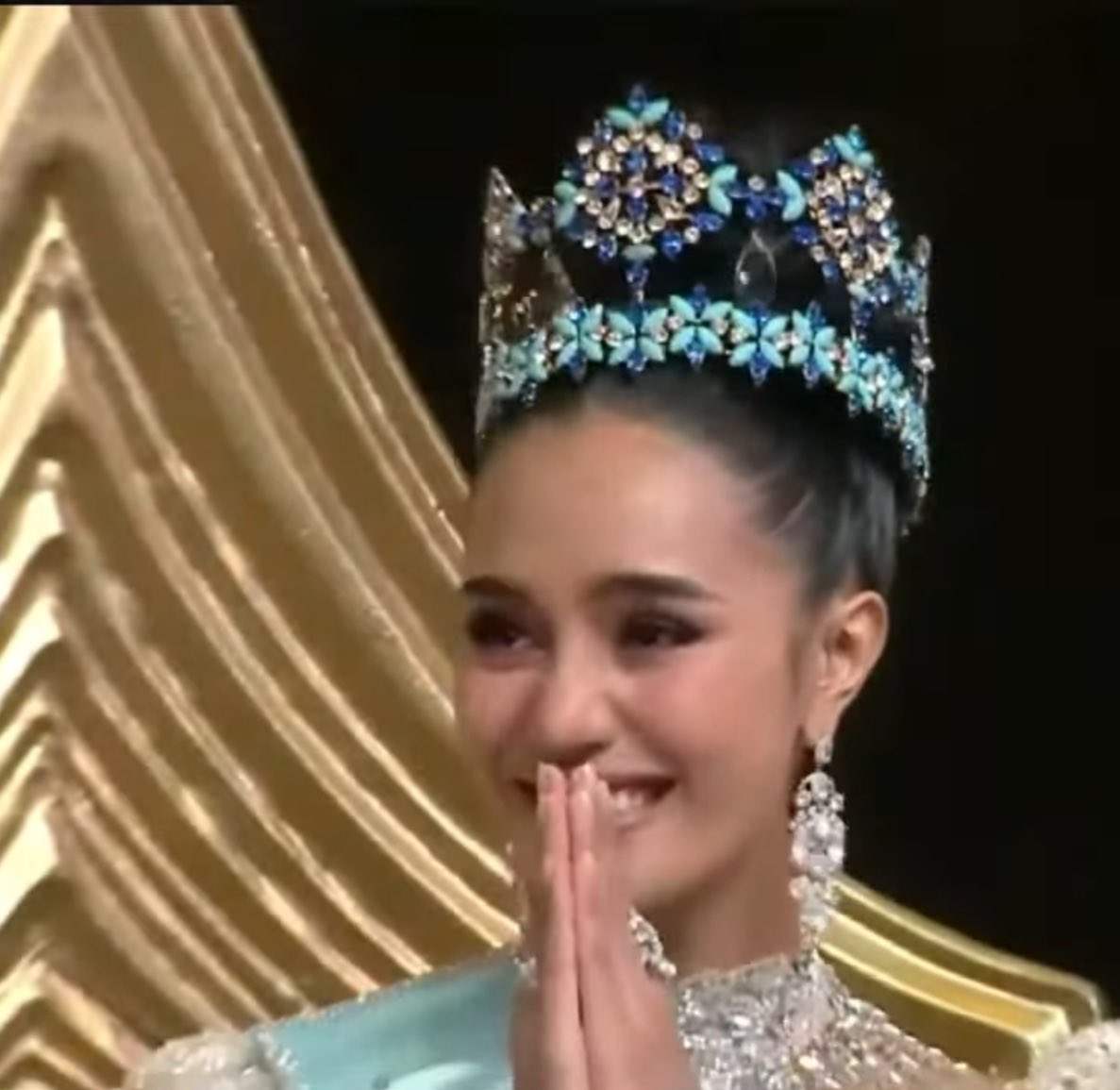 fluffyboobi's tweet photo. โอปอลเก่งมากกก มงฟ้ามงแรกจับใจจูจริงง😭😭

 #MissWorldThailand2025 https://t.co/RNVgt84W9D