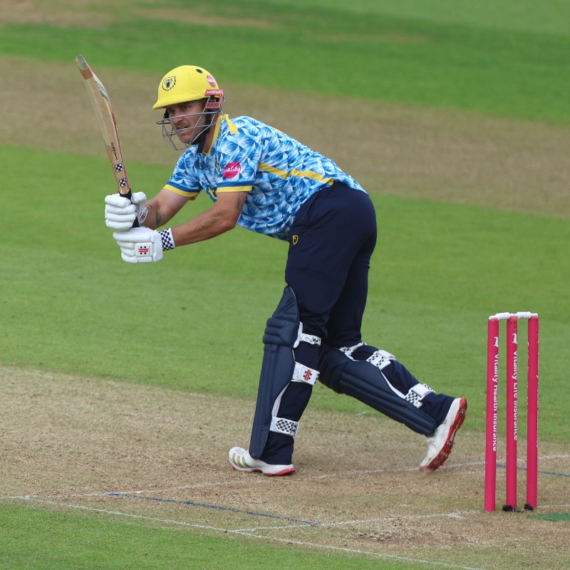 Wicket.

Hain and Garts fall in quick succession.

Bears 117/7 (Briggs 4*, Lintott 3*), off 16 overs.

Match Centre 📺 bit.ly/3ZGScI0

🐻#YouBears | #BEAvDUR