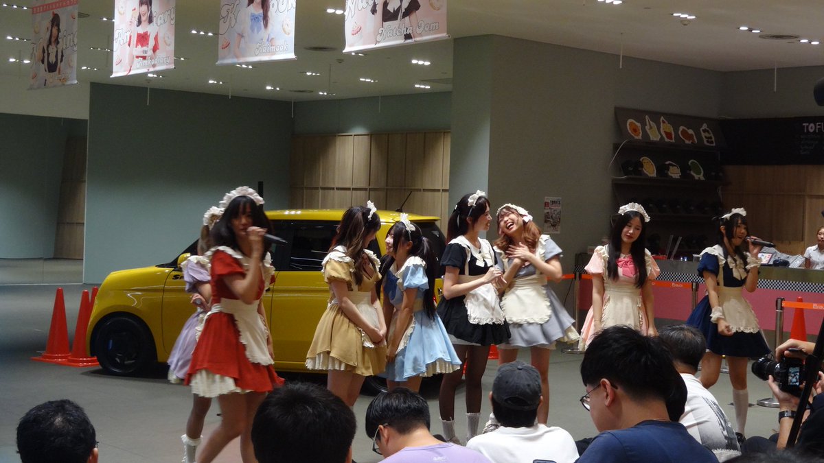 tesho_x7's tweet photo. #ไม่หลงก็เลย EP 54
いよいよ明日!TOFUYA MAKETTO イベントです🇯🇵🚗³
BRAVO BKK にて開催されます!!
#rinaizuta #伊豆田莉奈 #いずりな
#TOFUYA
#PERTAMINAFASTRON
#BRAVOBKK
#TOFUYAMAKETTO
#TOFUYAUNDERGROUNDMEET
#galaxy_48 https://t.co/xo2Cq5aKEC