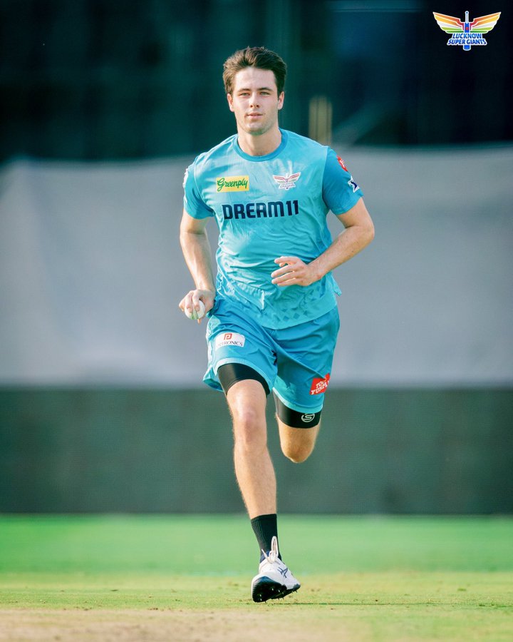 RealRidaAiylan's tweet photo. Yes, he's going through a rough patch a bad phase, a dip in form and thatโs why he may have disappointed some fans in the #RCBvsLSG match. But letโs not forget he's a rookie, new to the IPL stage. (2/3)
#WilloRourke https://t.co/n7FCyHmfsl