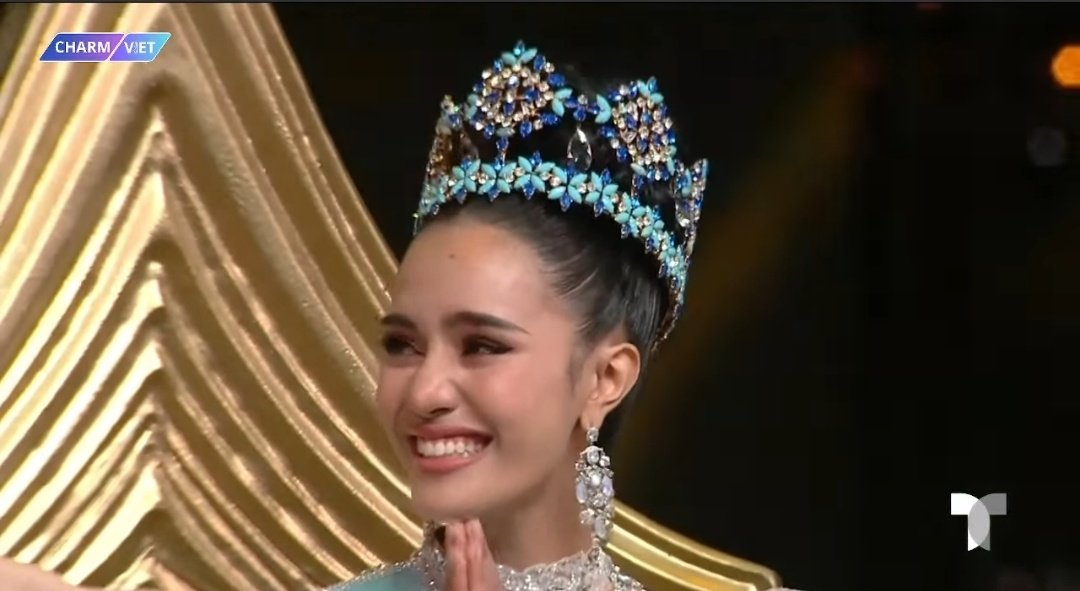 jigabphoto's tweet photo. วินาทีโอปอลได้รับมง เป็น MISS WORLD 2025 😭😭😭
สวย เก่ง สมมงมากกก โอปอลทำได้ น้ำตาไหลตามน้องงง ภูมิใจ Thailand 🇹🇭🇹🇭
#MissWorld2025 
#MissWorldThailand2025 
#MissWorldThailand 
#OpalForHerOpalForWorld https://t.co/HBuFj2uzOi