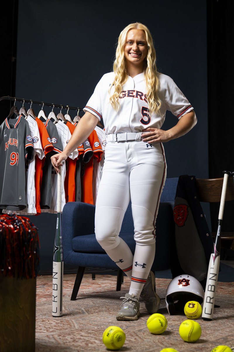 Auburn Softball tweet media