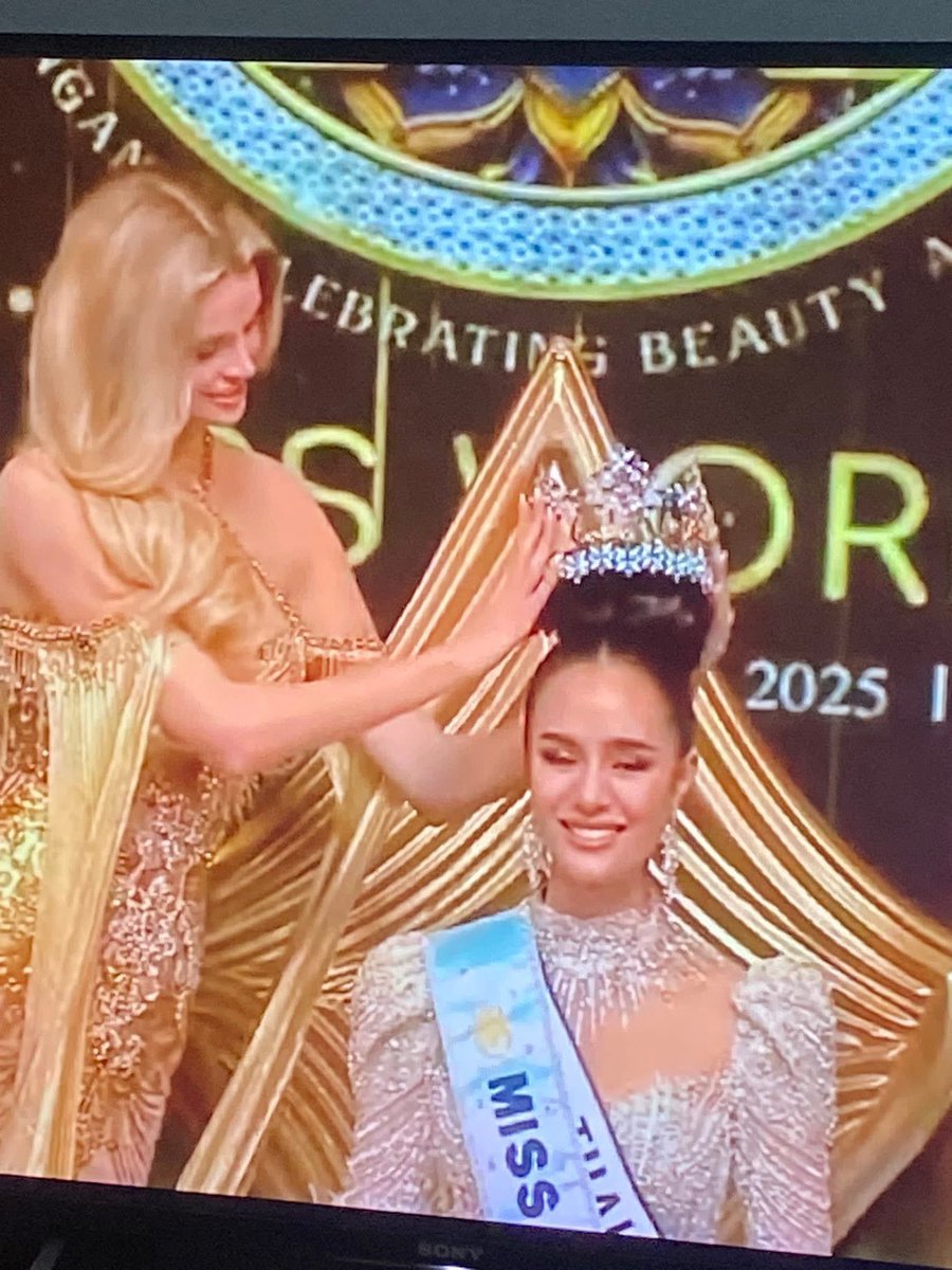 Cgame Poom tweet media