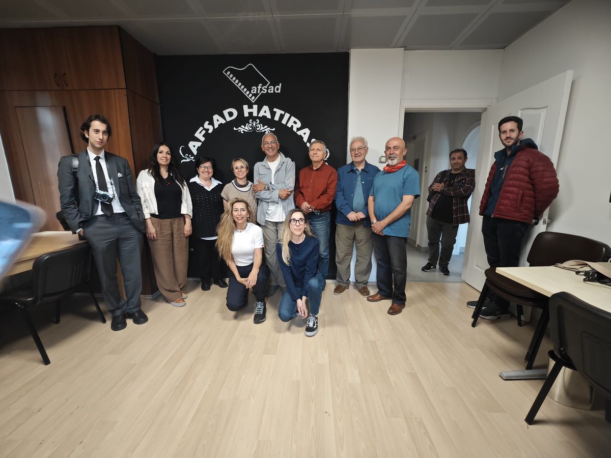 Bugün değerli konuğumuz Faruk Akbaş,
 “Yollarda 40 Yıl”isimli fotoğraf sunumuyla yolculuk birikimlerini bizlerle paylaştı.

Katılan tüm fotoğrafsever konuklarımıza teşekkür ediyoruz.

#afsad #ankara #farukakbaş