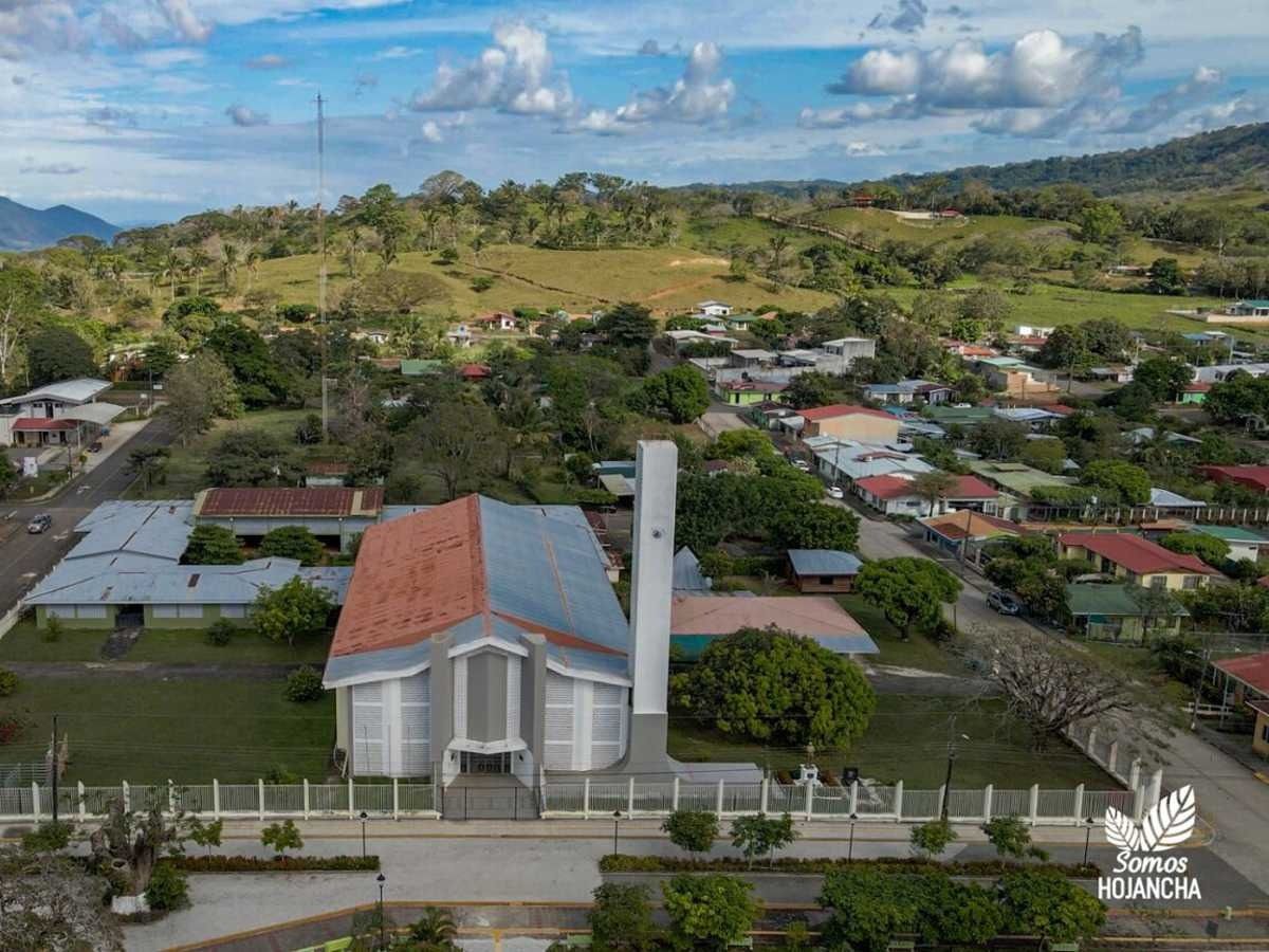 #Sostenibilidad 🌳
👏 #Hojancha: Ejemplo de comunidad sostenible en Guanacaste
💬 400 niños y jóvenes participaron en talleres de educación ambiental 

periodicomensaje.com/ambientales/13…
