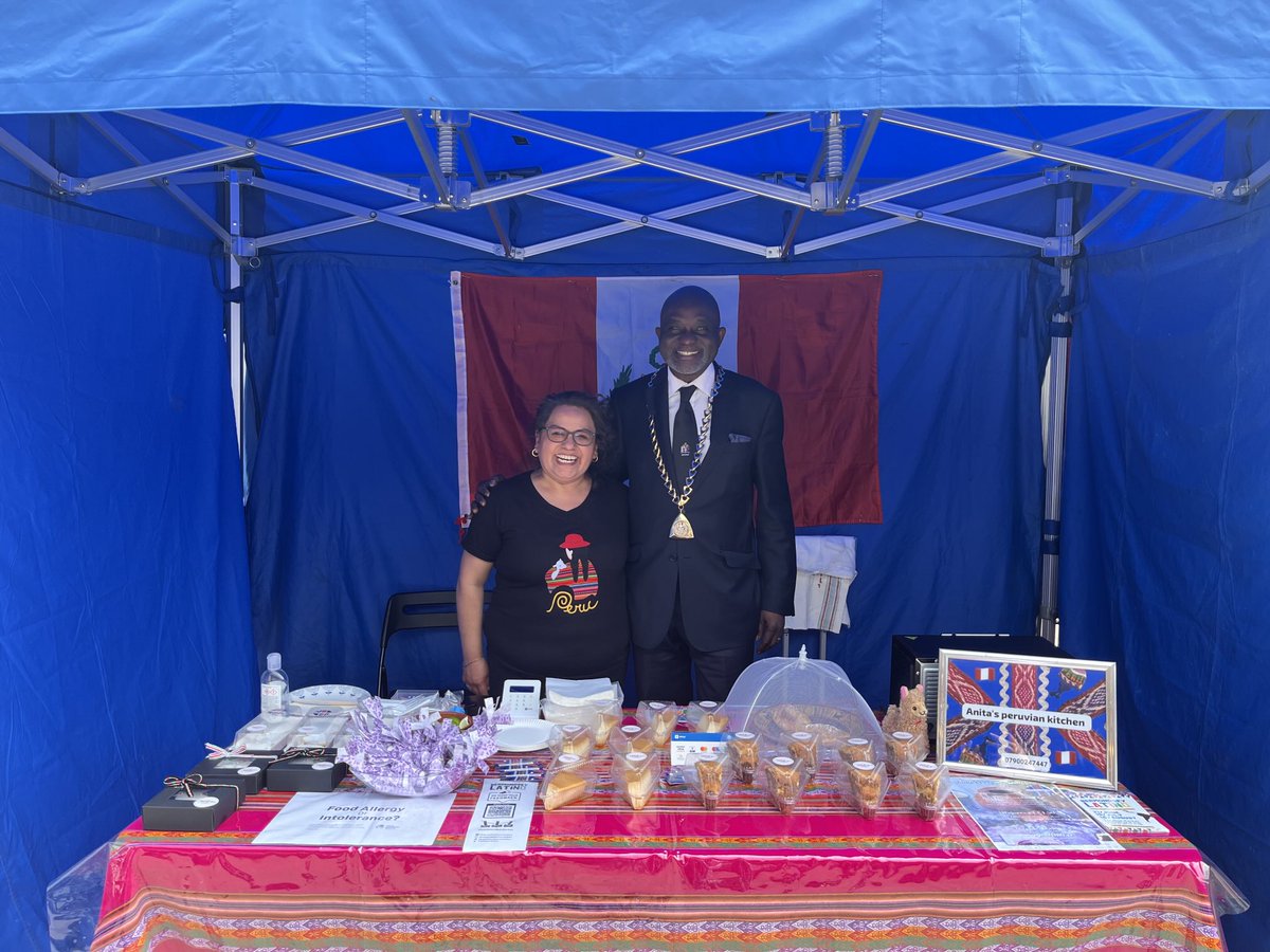 sunnylambe's tweet image. Great @SouthwarkMayor joining #BermondseyLatinoCommunity today in celebration of our diverse #LocalCultures #Heritage #Enterprise in the #BlueBermondsey Well done @ErikaHuatosCastaneda @bluebermondsey @BigLocalWorks1 @Southwarkcouncil #LocalEconomyTeam