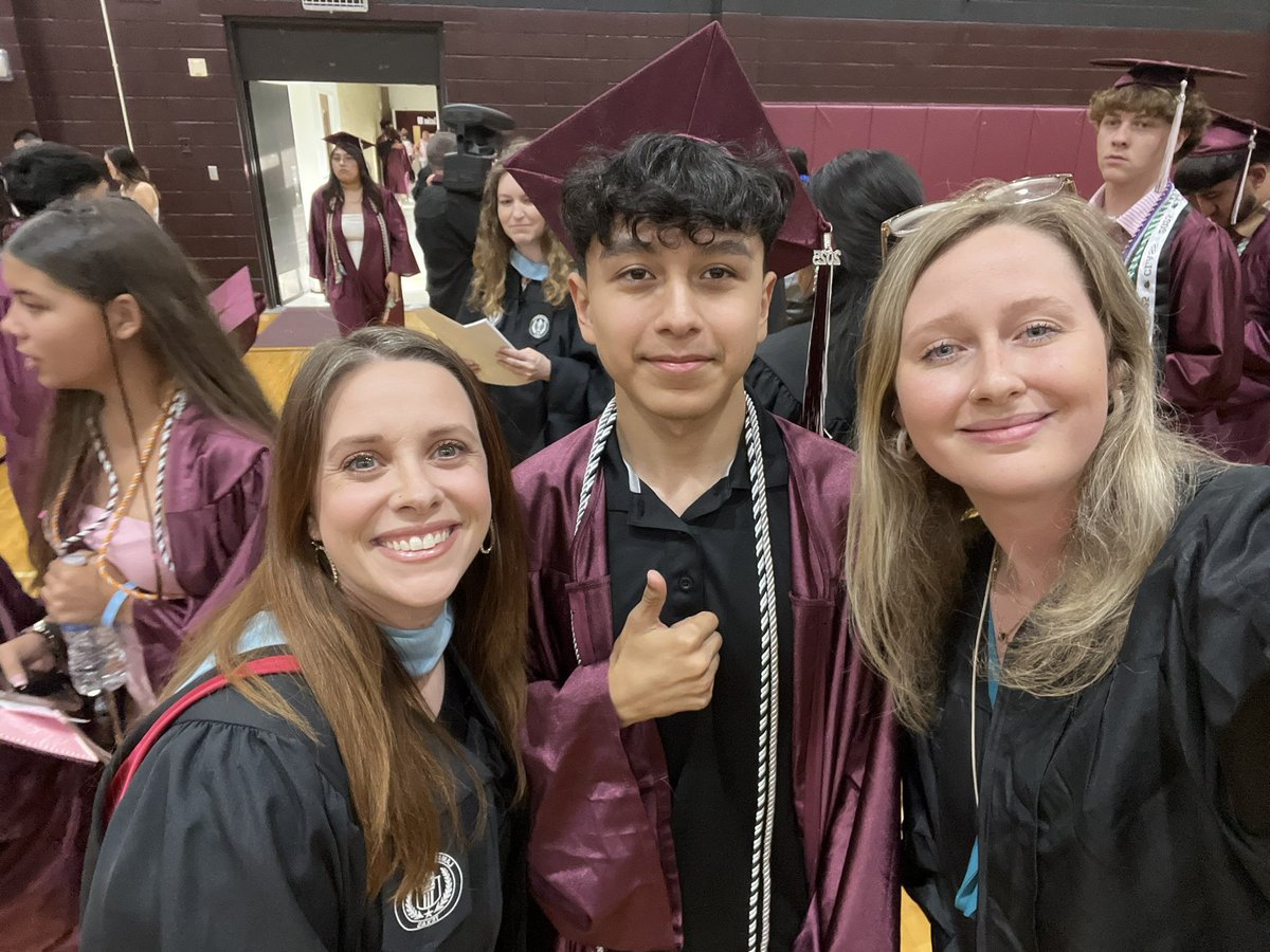 Blu DeVanon tweet media