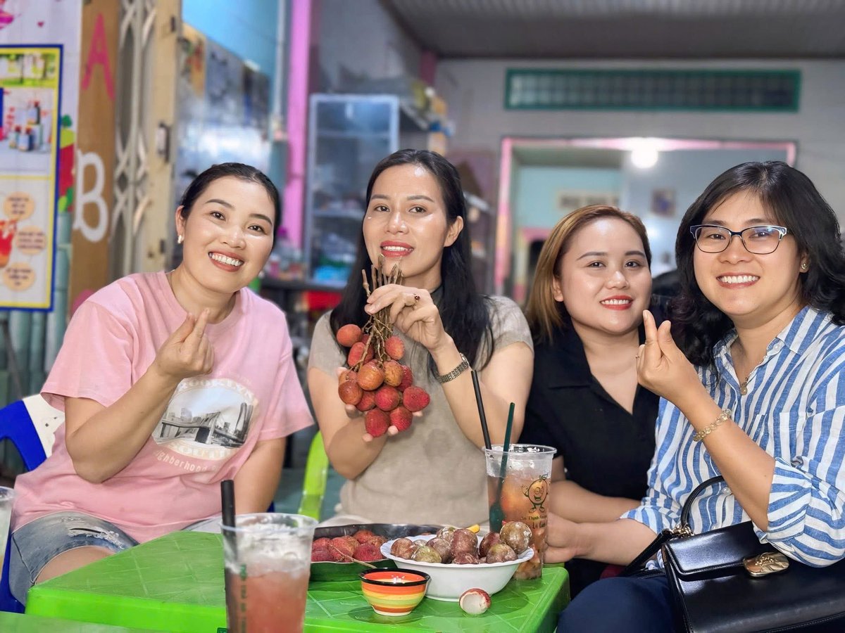 Hè đến rồi!
Mình thuộc khối “đi cày”, nhưng nếu không đi chơi thì sẽ có lỗi với mẹ thiên nhiên😀

Vừa hé lộ ý định là mấy chị em chốt cái rụp – ngày 6/6 sẽ lên đường, hành trình dự kiến kéo dài đến 20/6, từ Cà Mau đến Lào Cai, Hà Giang.
Tụi mình sẽ rong