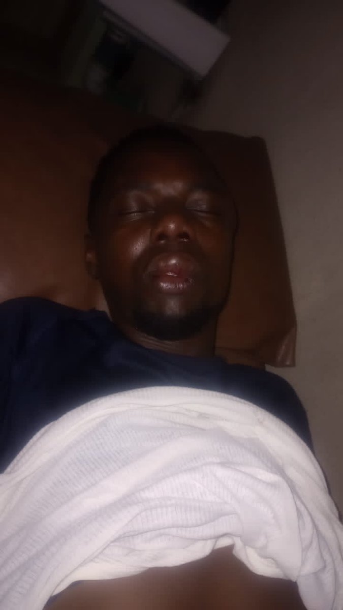 ZING66249099417's tweet photo. The man in this picture is the Vice Principal of *Complete Child Development Centre, Awule, Akure, in Ondo State.*

He was brutally beaten by thugs paid by the parent of a student from the above school for disallowing his child to cheat with a handset during this ongoing WAEC. https://t.co/71PCcEbIJL