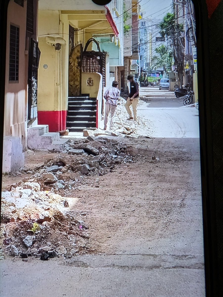 immaculate1311's tweet photo. @GHMCOnline @HMWSSBOnline drainage water overflowing ,bad smell,unhygienic, mosquitoes disturbing all nearby residents 16-7-61 azampura,hyd. Pl do the needful asap https://t.co/PLYM4hdM4m