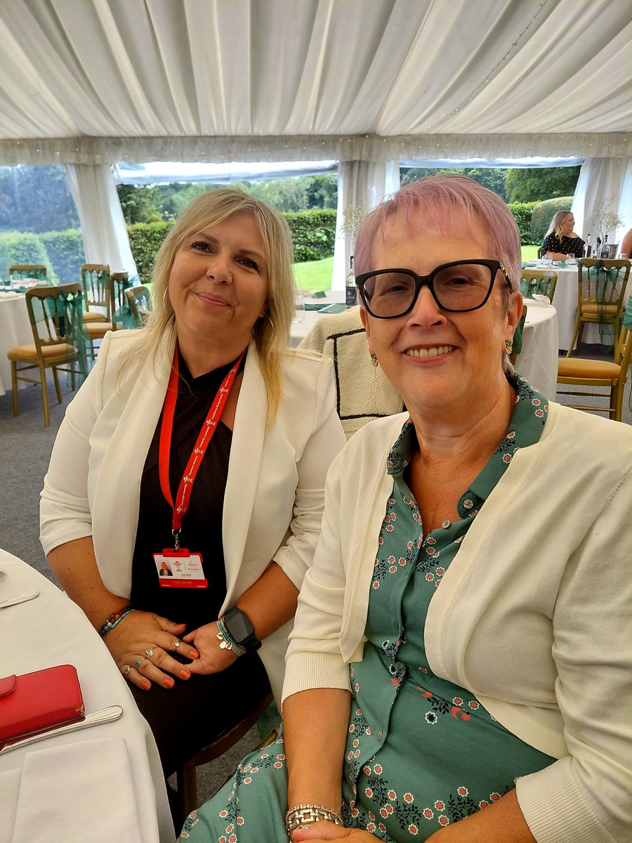 fayedavies29's tweet image. Thank you so much @whitlandrfchome for the invite to Whitland RFC Ladies & Mens Presentation Dinner.Outstanding example of an inclusive community club.Honour to present Sue with Diolch Award for Outstanding Contribution to Rugby👌🏉 @WRU_Community @WRU_Scarlets