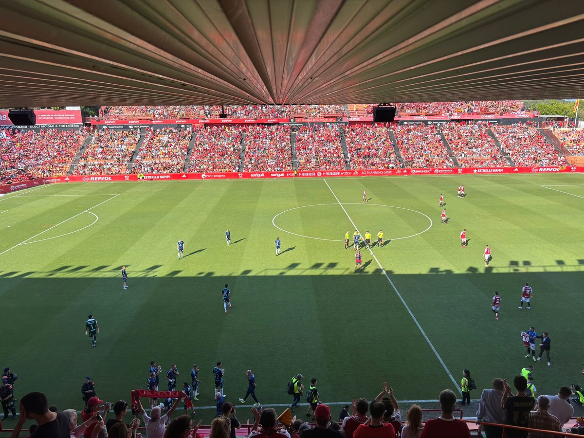 Esports RAC1 (@esportsrac1) on Twitter photo #Superesports | ⚽️ Comença el partit entre el <a href="/NASTICTARRAGONA/">NÀSTIC DE TARRAGONA</a> i el Múrcia! (Anada de semifinals del Play-Off d'ascens a Segona Divisió).
🎙️ El seguim amb la narració de <a href="/pau_bonastre/">Pau Bonastre</a> i els comentaris d'<a href="/estevegiralt/">Esteve Giralt</a>
▶️ rac1.cat/directe #Superesports | ⚽️ Comença el partit entre el <a href="/NASTICTARRAGONA/">NÀSTIC DE TARRAGONA</a> i el Múrcia! (Anada de semifinals del Play-Off d'ascens a Segona Divisió).
🎙️ El seguim amb la narració de <a href="/pau_bonastre/">Pau Bonastre</a> i els comentaris d'<a href="/estevegiralt/">Esteve Giralt</a>
▶️ rac1.cat/directe