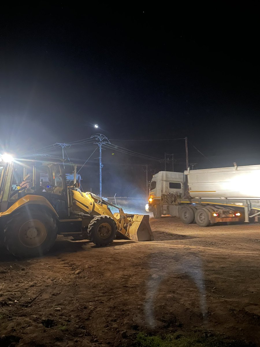 KINGKON_Trans's tweet photo. MOTŠEANONG 🚜🧱🚧 Work Photo Dump🫡
#LsBusinessPD https://t.co/I7IDto0Qmr