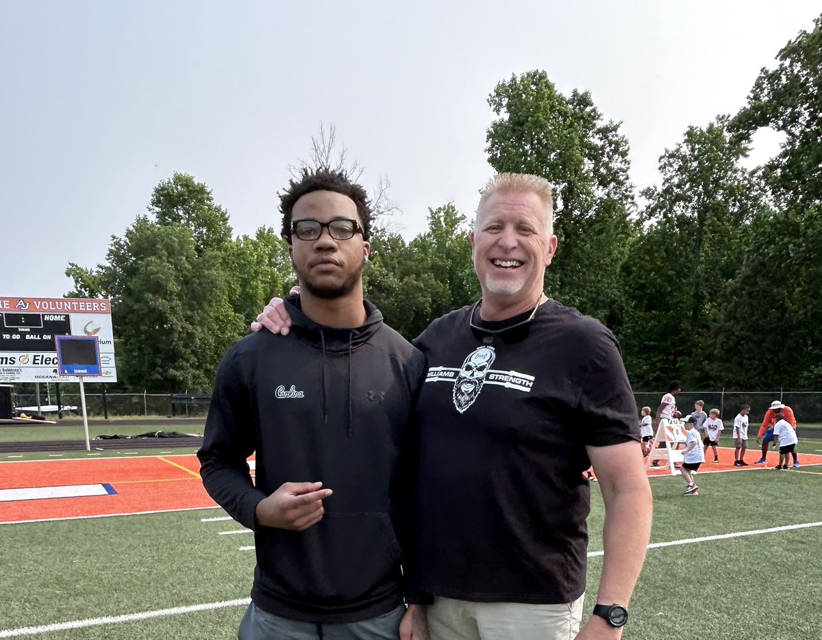 willsstrength's tweet image. Special thanks to Randy Williams for organizing the Lancaster County Youth Football Camp at AJHS this morning. There were over 160 athletes who were trained by AJ’s coaches and some very notable Gamecocks!
Williams Strength were proud to be a sponsor!
@AJHSVols
@GamecockFB