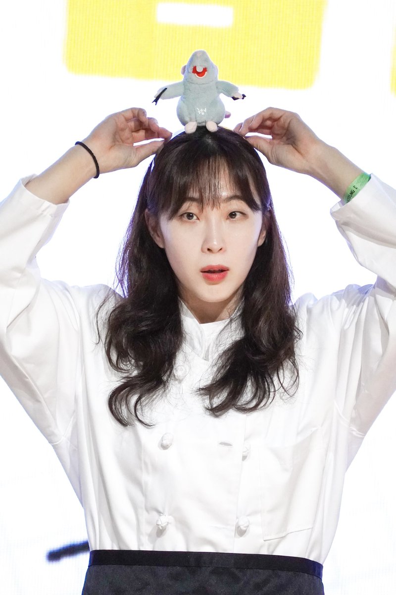 __chaem's tweet image. 평생 이해하지 못하는 오타쿠마음

#황민경