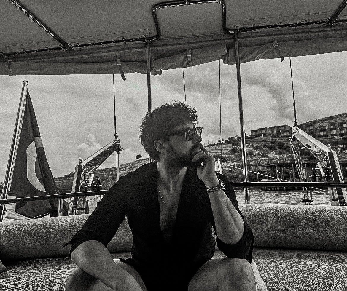 POV: You are on a boat date with AN 🤤🖤

#AlpNavruz