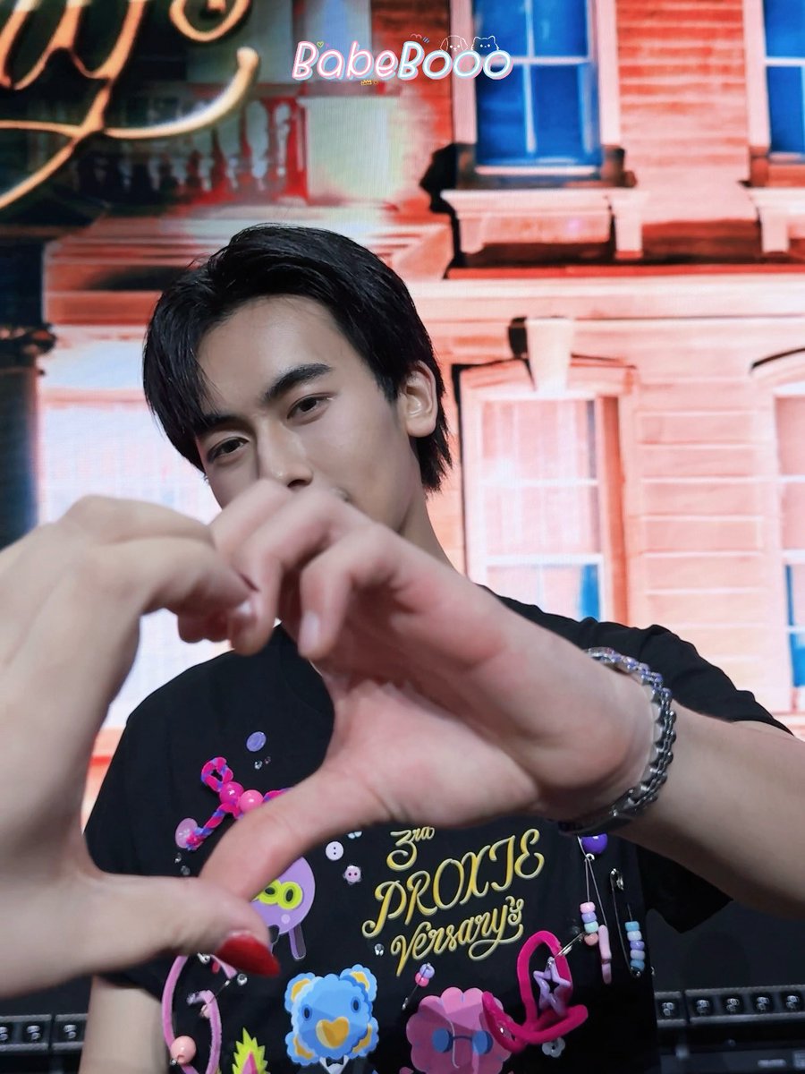 𝘽𝘼𝘽𝙀𝘽𝘽𝙔 🌈 tweet media