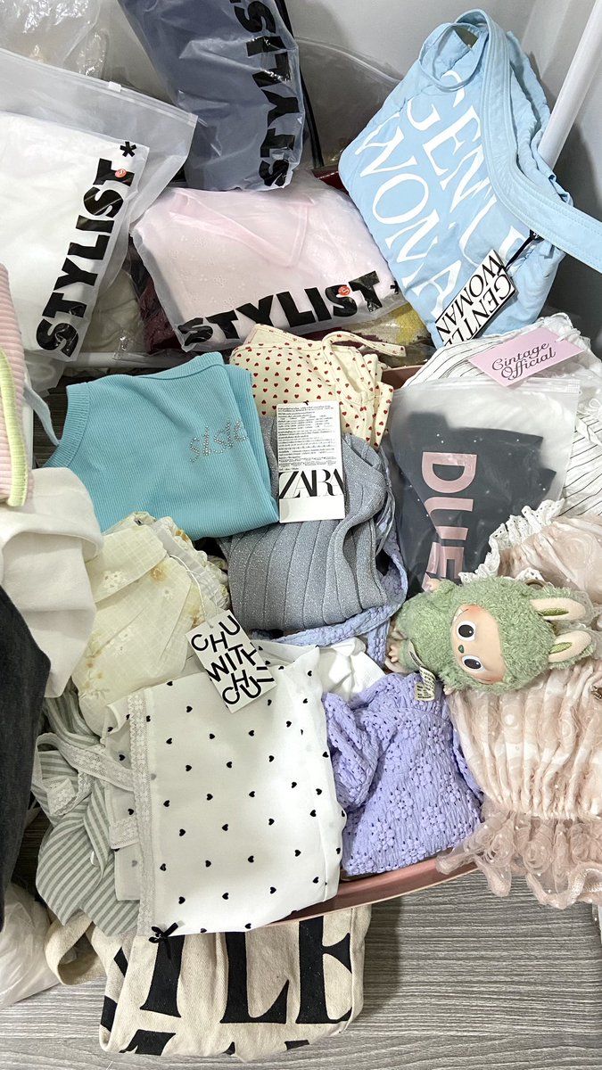 used by 𝑣𝑎𝑛𝑖𝑙𝑙𝑎 𝑐𝑎𝑘𝑒♡︎ tweet media
