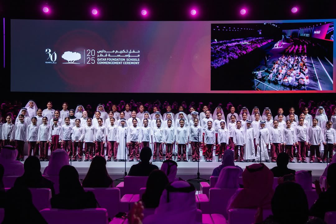 وصلنا لنهاية فصل، ولبداية أجمل.

خريجونا اليوم يقفون على باب المستقبل الواعد، ونحن في قمة الحماس لرؤية رحلتكم القادمة.
تهانينا لدفعة 2025

 #QFSCC25