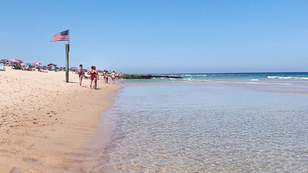 Plan your Long Beach Island, NJ, trip with this complete guide to its must-visit beaches, restaurants, hotels, shops, and outdoor activities. go.upcontent.com/75bace76-8fae-…