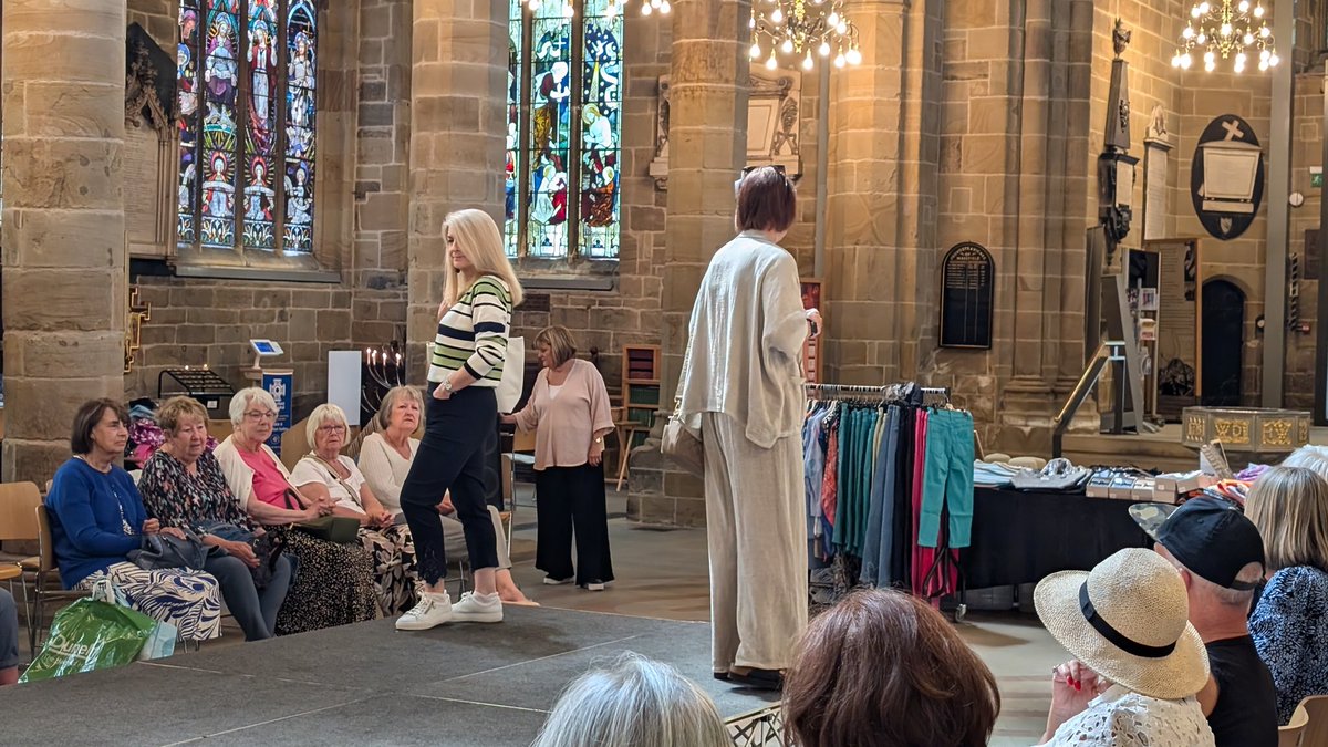 Wakefield Cathedral tweet media