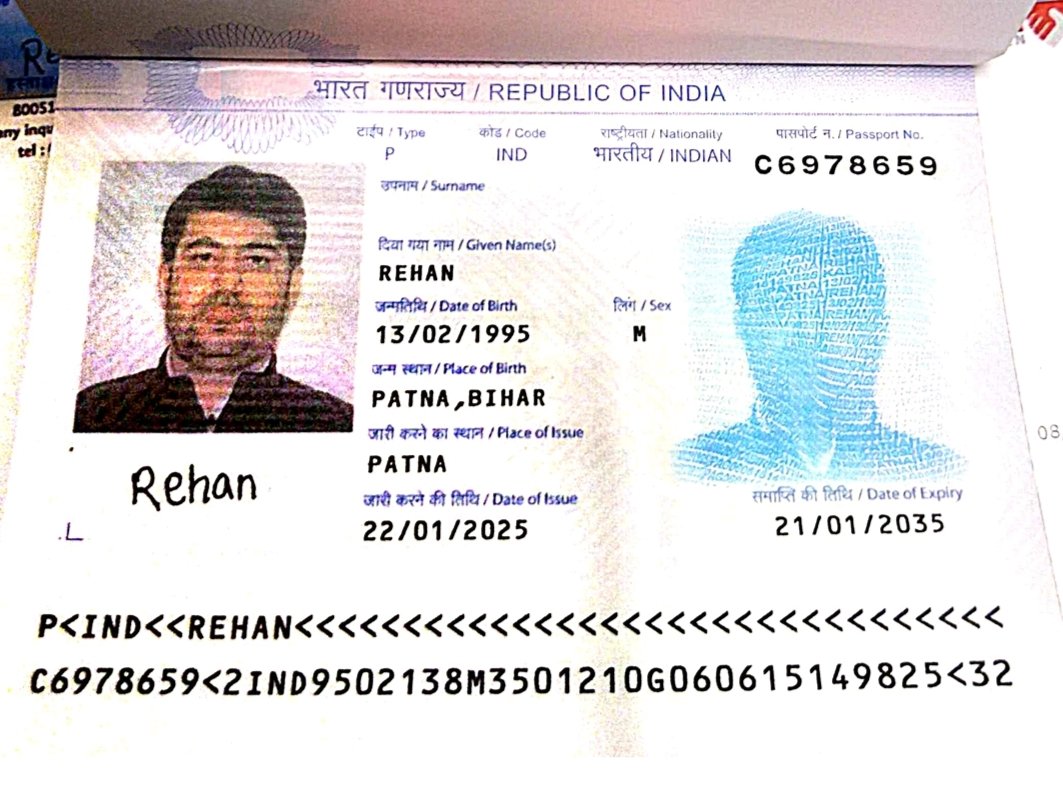 Arv_Ind_Chauhan's tweet image. An impeccable suite of Indian identity cards obtained by an Afghan National allegedly by illegal means in #Patna.
@SpokespersonECI @passportsevamea @ceo_uidai @FinMinIndia @MEAIndia @UIDAI @PIBHomeAffairs @dm_patna