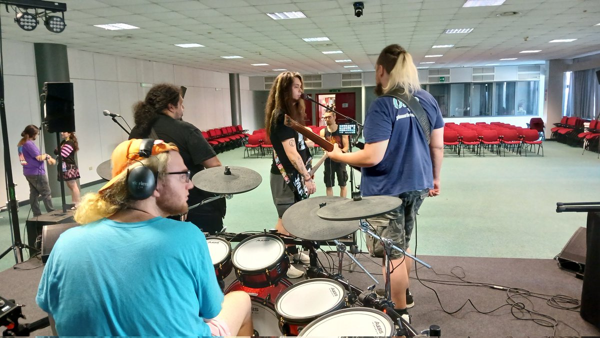 We're soundchecking!