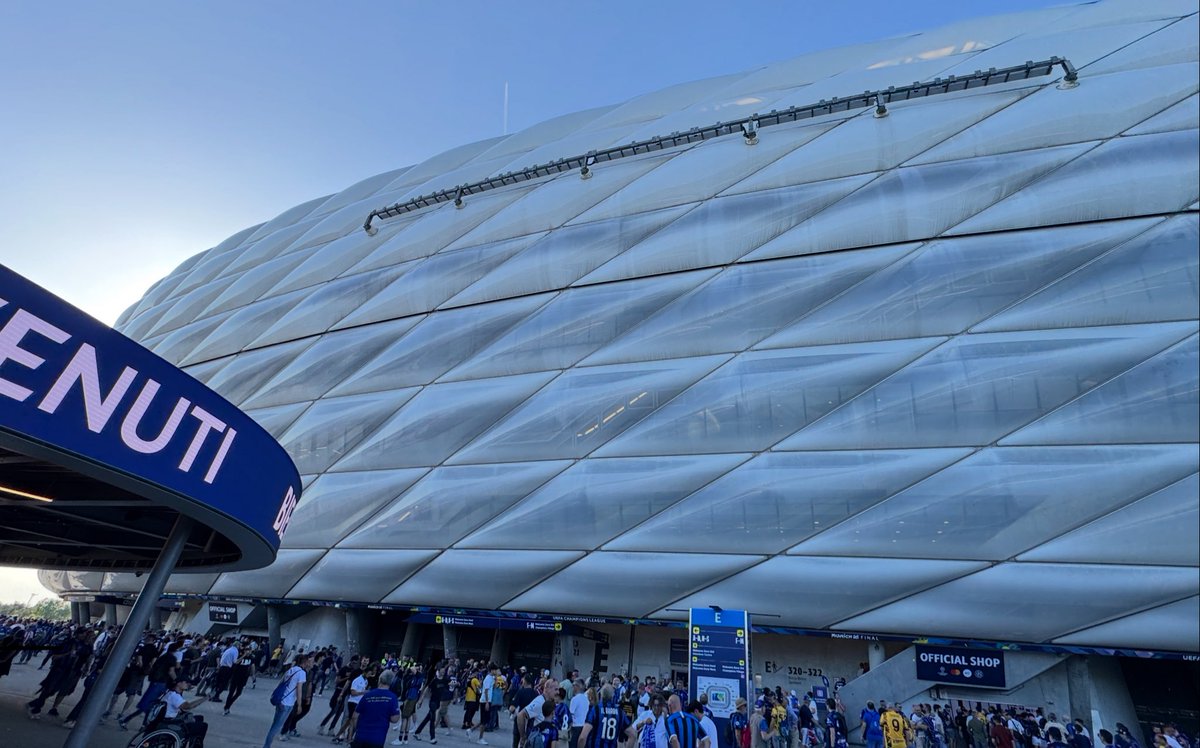 Darren Rovell (@darrenrovell) on Twitter photo You thought the NCAA unbranded cups were bad?
UEFA made the stadium REMOVE THE NAME Allianz Arena in Munich for today’s Champions League Final because Allianz isn’t a UEFA sponsor!
(H/T <a href="/Celebrity_Homes/">Darren Weiner</a>) You thought the NCAA unbranded cups were bad?
UEFA made the stadium REMOVE THE NAME Allianz Arena in Munich for today’s Champions League Final because Allianz isn’t a UEFA sponsor!
(H/T <a href="/Celebrity_Homes/">Darren Weiner</a>)