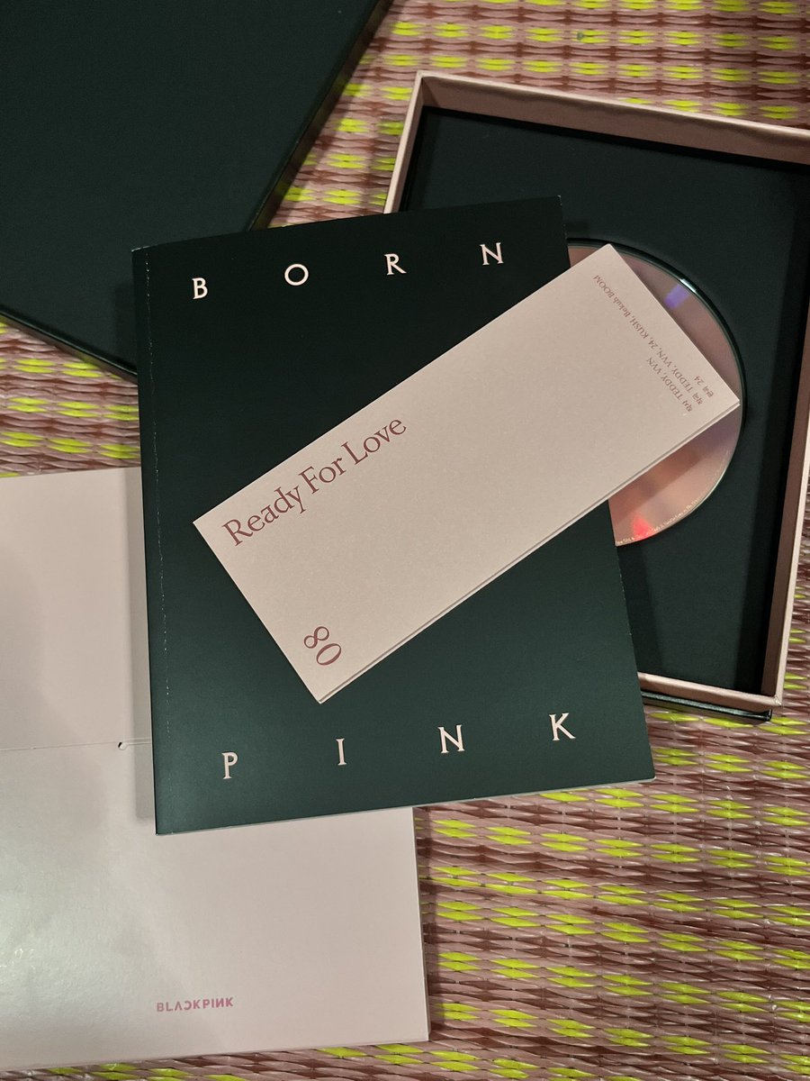 den 🩸saw enha x2 tweet media