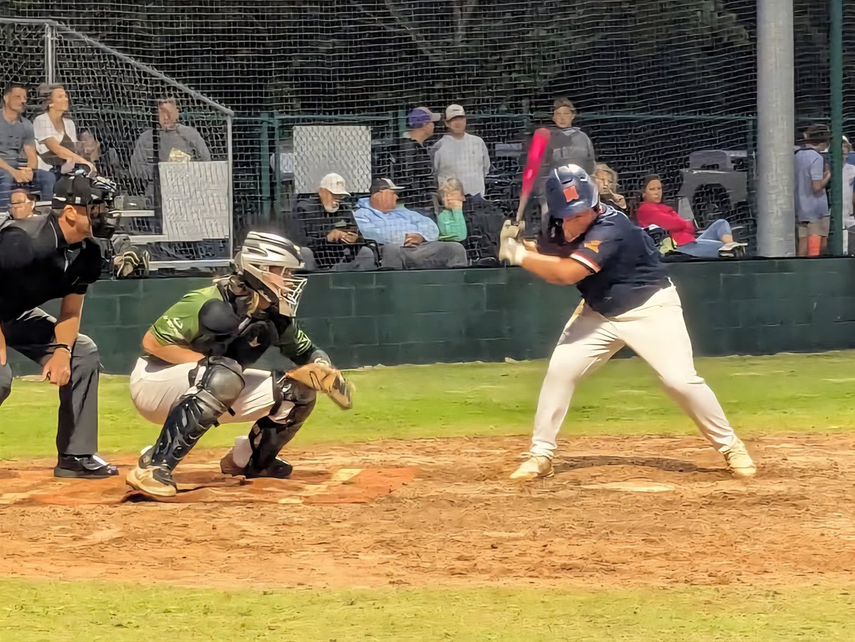 Treece44's tweet image. In ATL with Jackson (TN Nationals 16U) .  Photo of Luke catching in The Old North State League (photo from Moore Daily Sports). Baseball life.