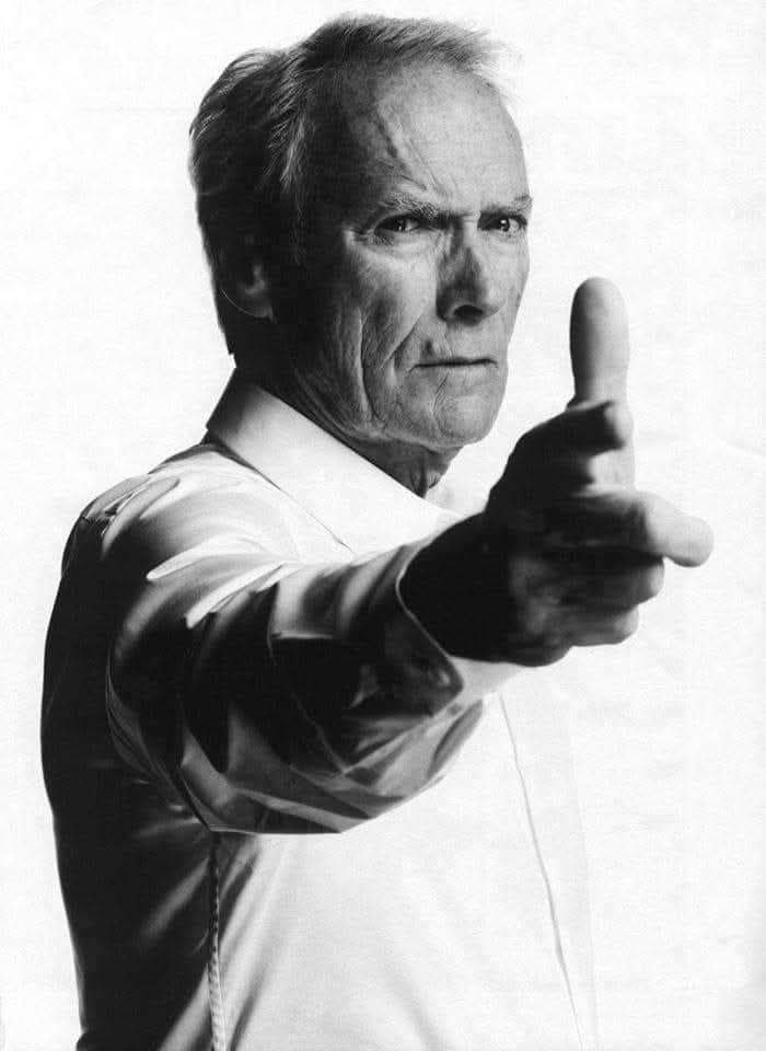 Alégrame el día!!! 95 palos señor Eastwood