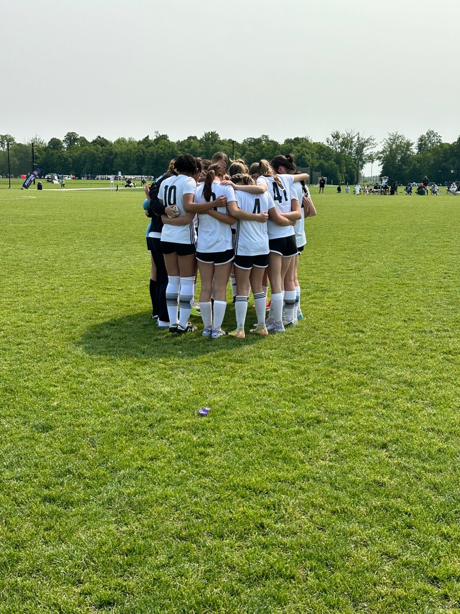 2009 girls Elite II with a tough 1-0 loss in Semi Finals today. Battling through multiple injuries and key players out, these girls played their hearts out. Came down to the last few minutes of the game and we just couldn’t find the back of the net. Job well done girls!! ⚽️💜🖤